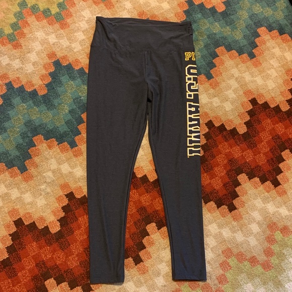 PINK Victoria's Secret Pants - EUC Victoria Secret PINK US ARMY Ultimate Legging PINK Victoria's Secret Pants - EUC Victoria Secret PINK US ARMY Ultimate Legging